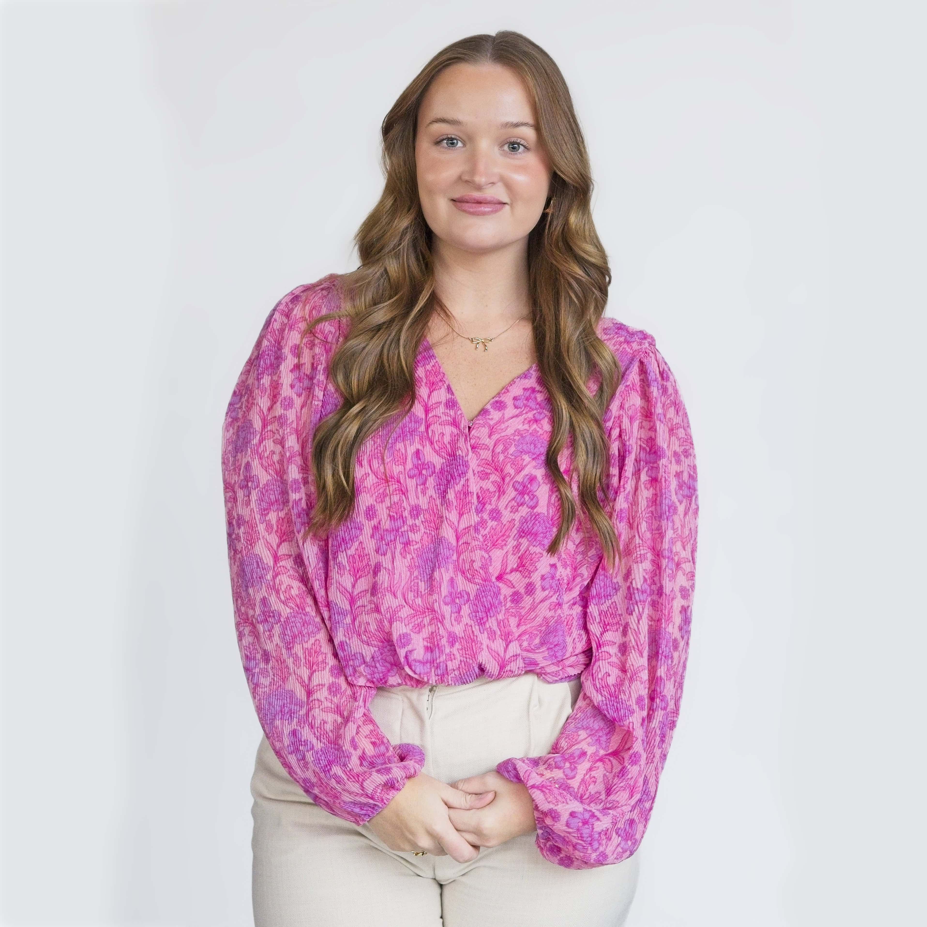 Short-term insurance expert helping with comprehensive coverage solutions